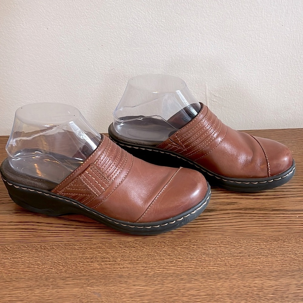 Bendables by Clarks Brown Fall Slip On Women’s Clogs, Size 7N